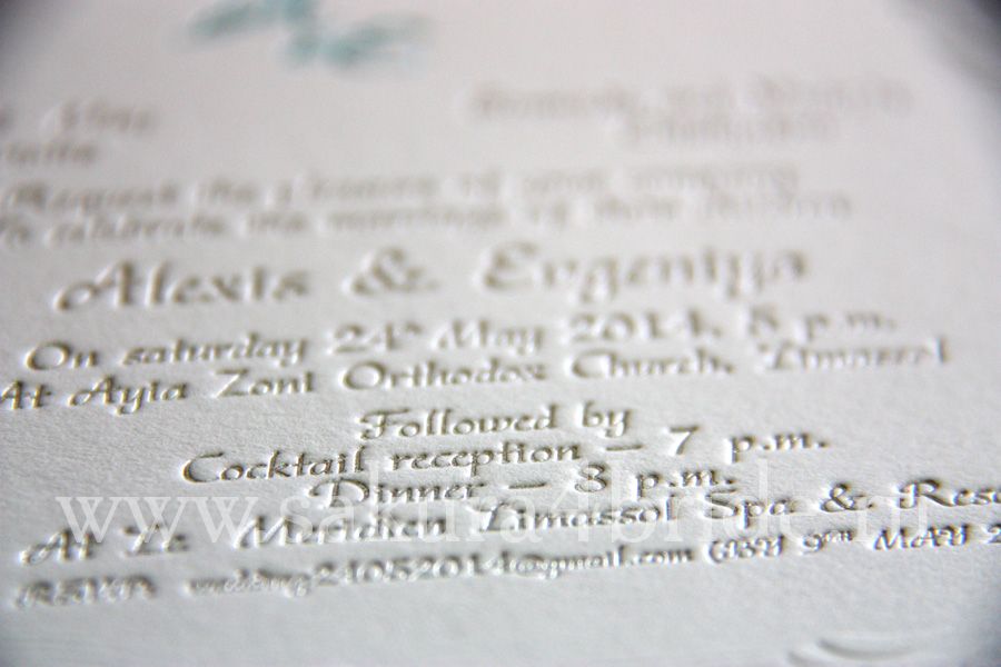 Свадебные приглашения САКУРА - классическое приглашение из плотной бумаги из хлопка с выбитыми узорами