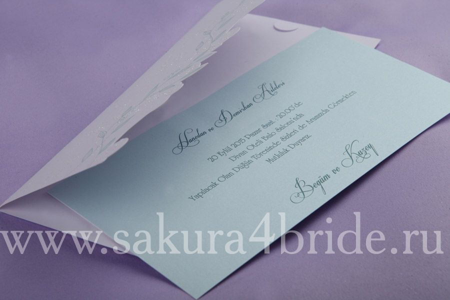 Свадебные приглашения Erdem - Нежное приглашение, выполненное в белых и салатовых цветах с рисунком