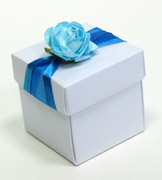Бонбоньерки САКУРА - Бело-голубая коробочка - 